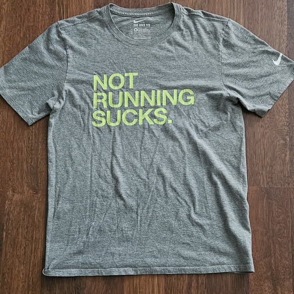 NIKE mens athletic cut T-Shirt SIZE MEDIUM COLOR GREY LM21 - Picture 1 of 13